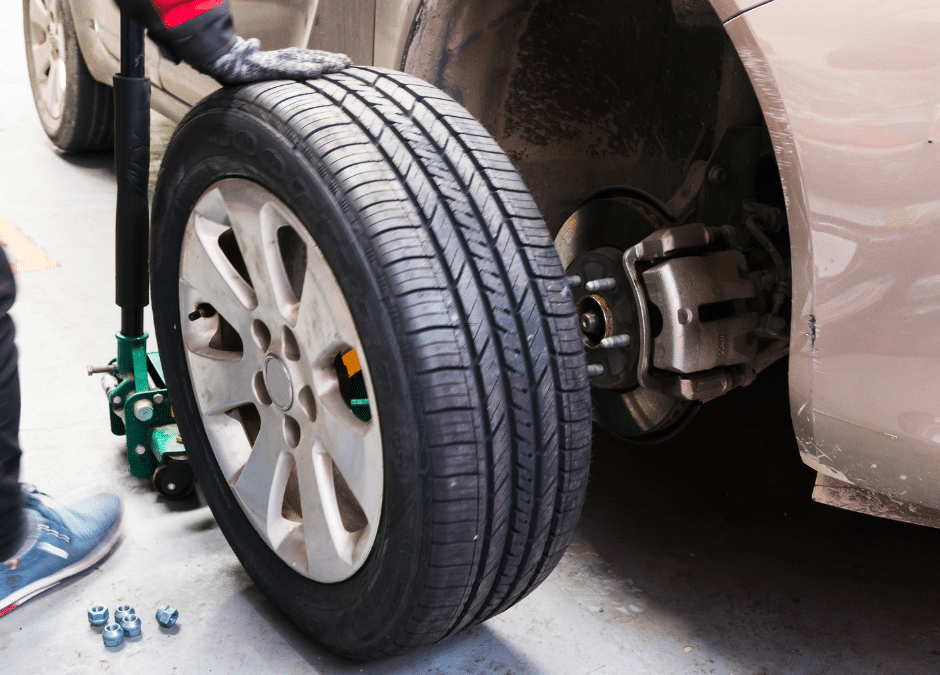 Need a Tire Change? Here’s Why Ellenwood Towing is Your Go-To Solution for Quick, Reliable Service